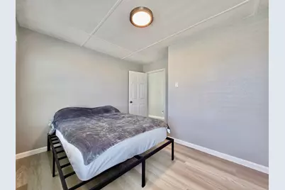 325 Texas Street, Freeport, TX 77541 - Photo 21