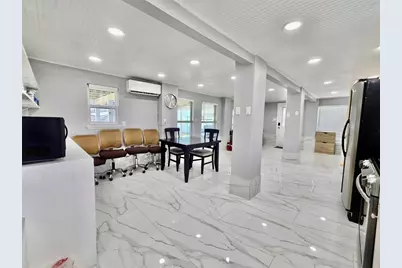 325 Texas Street, Freeport, TX 77541 - Photo 9