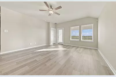 10623 Discovery Lane, Texas City, TX 77591 - Photo 13