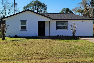 1213 N Natchez Drive, Texas City, TX 77591 - Photo 1