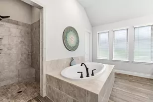 329 Sundance Peak Dr, Montgomery, TX 77316 - Photo 25