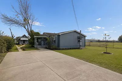 2716 Southmore Avenue #E, Pasadena, TX 77502 - Photo 1