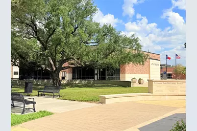 904 Lennette, Bellaire, TX 77401 - Photo 13