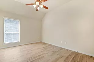 5903 Falling Briar Lane, Sugar Land, TX 77479 - Photo 17