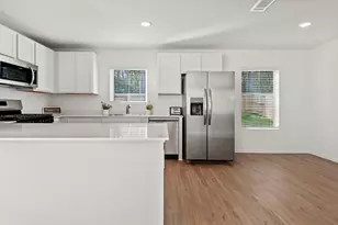 17194 Quaking Aspen Ln, New Caney, TX 77357 - Photo 11