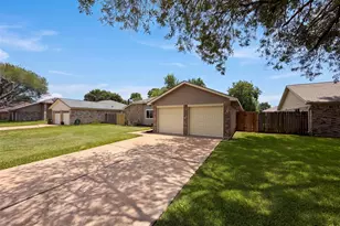 318 Flora Vista Dr, Houston, TX 77598 - Photo 19
