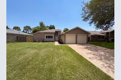 318 Floravista Drive, Houston, TX 77598 - Photo 1