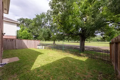 8252 Golf Green Circle, Houston, TX 77036 - Photo 27