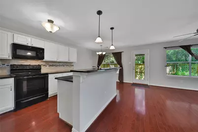 26 N Walden Elms Circle, The Woodlands, TX 77382 - Photo 11