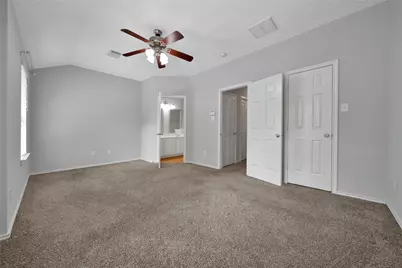 26 N Walden Elms Circle, The Woodlands, TX 77382 - Photo 17