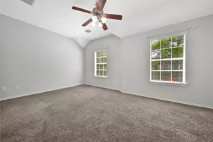 26 N Walden Elms Cir, The Woodlands, TX 77382 - Photo 15