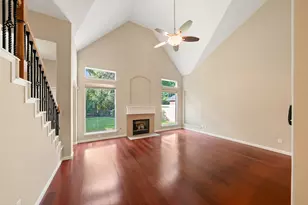 13422 Yaupon Holly Ln, Houston, TX 77044 - Photo 11