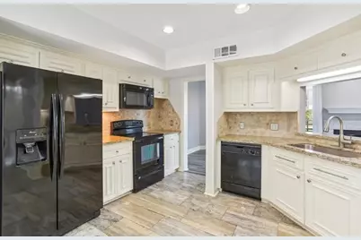 1725 Enterprise Avenue, League City, TX 77573 - Photo 9