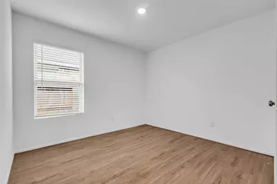 4154 Saltillo Lakes Drive, Baytown, TX 77521 - Photo 23