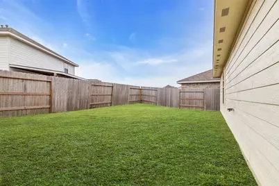4154 Saltillo Lakes Drive, Baytown, TX 77521 - Photo 25