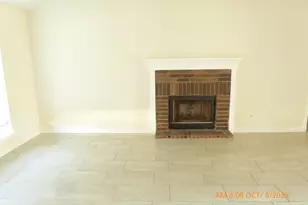 5018 Kleinbrook Dr, Houston, TX 77066 - Photo 5