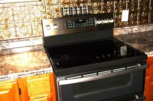 303 N 9th St, Beasley, TX 77417 - Photo 9