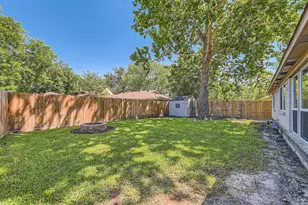 6715 La Sombra Dr, Houston, TX 77083 - Photo 19