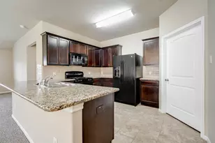 9210 Rustling Manor Ln, Richmond, TX 77407 - Photo 15