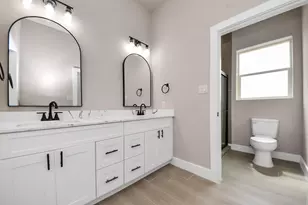 11141 Rd 5503, Cleveland, TX 77327 - Photo 9