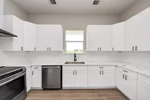 11141 Rd 5503, Cleveland, TX 77327 - Photo 31