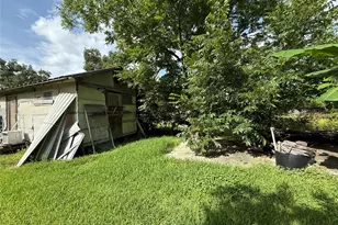 4302 Banner Dr, Houston, TX 77013 - Photo 17