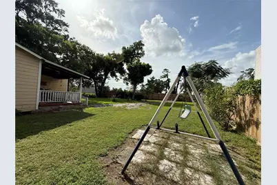 4302 Banner Drive, Houston, TX 77013 - Photo 11