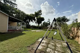 4302 Banner Dr, Houston, TX 77013 - Photo 11