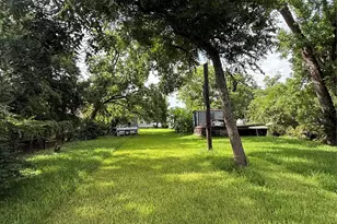 4302 Banner Dr, Houston, TX 77013 - Photo 13