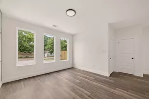 8214 Woodward St, Houston, TX 77051 - Photo 5