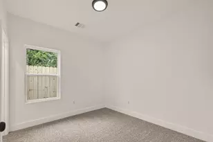 8214 Woodward St, Houston, TX 77051 - Photo 25