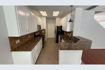 35 Ledgestone Pl, The Woodlands, TX 77382 - Photo 11