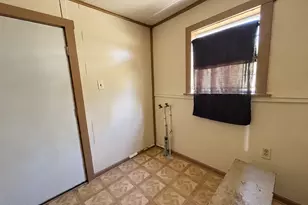 114 W 15th St, Port Arthur, TX 77640 - Photo 11