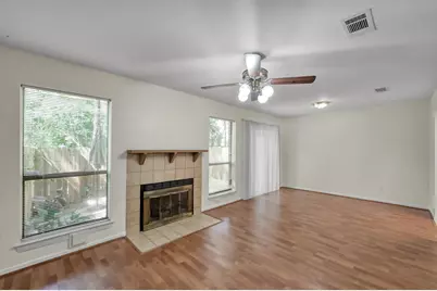 26 Willowwood Circle, The Woodlands, TX 77381 - Photo 7