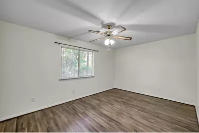 26 Willowwood Circle, The Woodlands, TX 77381 - Photo 15