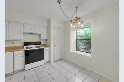 26 Willowwood Circle, The Woodlands, TX 77381 - Photo 11