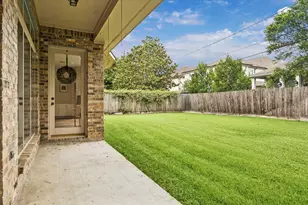 4714 Holt, Bellaire, TX 77401 - Photo 45