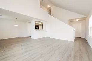 943 Imperial Heights Dr, Houston, TX 77073 - Photo 5