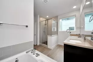 952 W 18th St, Houston, TX 77008 - Photo 29