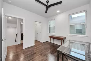 952 W 18th St, Houston, TX 77008 - Photo 21