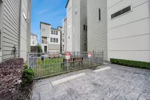 952 W 18th St, Houston, TX 77008 - Photo 37