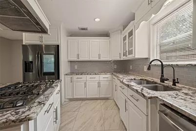 6021 Whispering Lakes Drive, Katy, TX 77493 - Photo 13