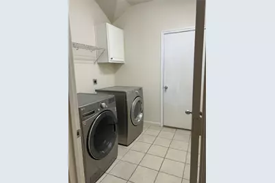 5218 Meadow Canyon Drive, Sugar Land, TX 77479 - Photo 17