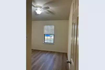 5218 Meadow Canyon Drive, Sugar Land, TX 77479 - Photo 9