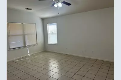 5218 Meadow Canyon Drive, Sugar Land, TX 77479 - Photo 7