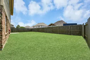 1914 Grandoak Dr, Pearland, TX 77581 - Photo 39