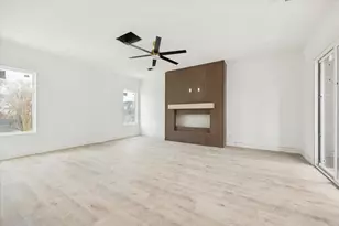 1032 W 17th St, Houston, TX 77008 - Photo 9