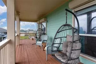 3228 Castle Dr, Crystal Beach, TX 77650 - Photo 23