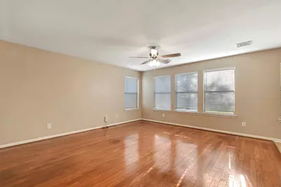 3339 Legends Shadow Drive, Spring, TX 77386 - Photo 9