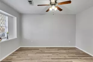 2305 Peach Ln, Pasadena, TX 77502 - Photo 7